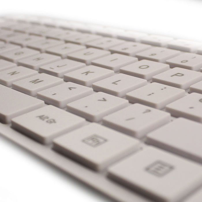 Accuratus KYBAC301 Full size super slim multimedia keyboard