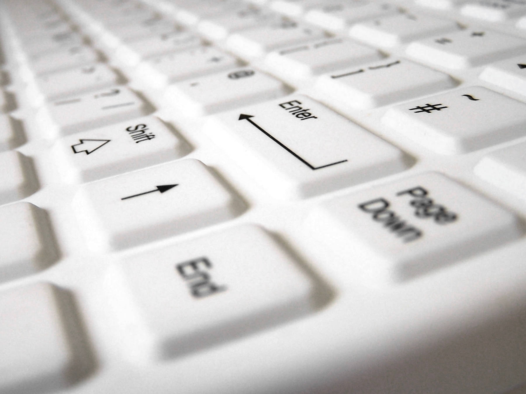 Wipeable and Washable Keyboards: What's the difference?